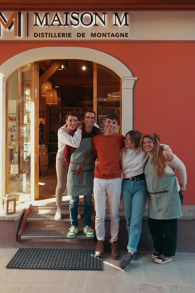 Photo de l'équipe de la distillerie Maison M.