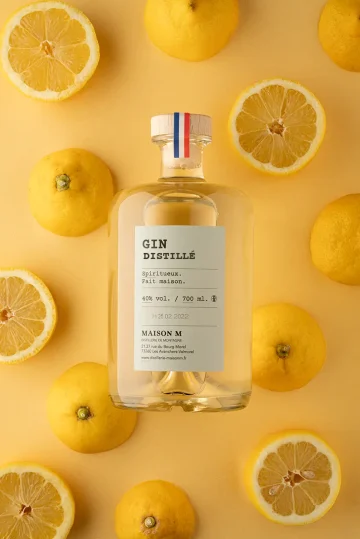 Flacon de digestif de montagne au Gin de la distillerie Maison M